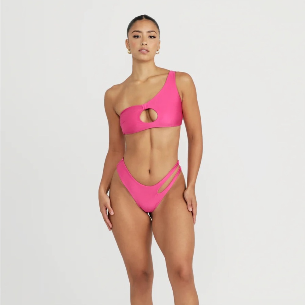 Riot swim NWT hot pink jane bikini set